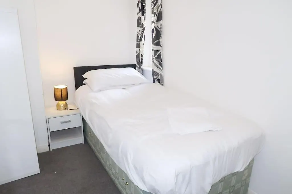 Farina No8, 3 Bedroom Sea View Apartment Sleeping 7 Guests 布里德灵顿 0*,  英国